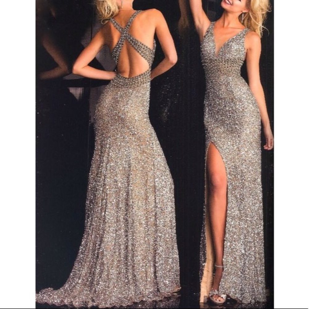 Beautiful Embellished BG Haute Prom / Evening Gown